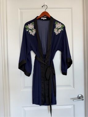 JMK Sheer Embroidered Navy Black Satin Trim Kimono Robe Women Medium Large